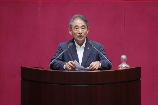 [사진=윤준병 더불어민주당 의원 블로그 캡처]