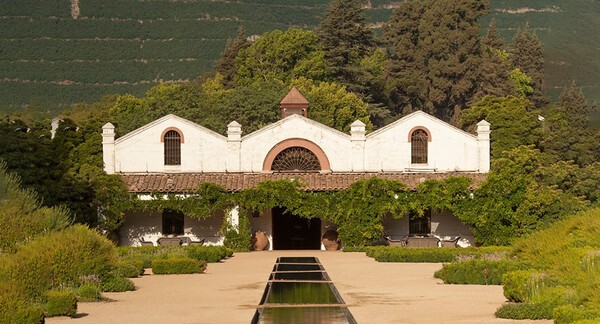 에라주리즈 전경. 에라주리즈 와이너리