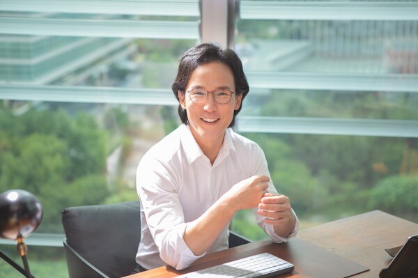 조현범  한국앤컴퍼니 회장.[제공=한국앤컴퍼니]