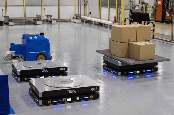 물류로봇(AMR) 주행 제어 내재화 기술 [제공=현대차기아]