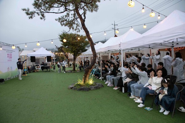 한국노바티스는 한국희귀·난치성질환연합회와 함께 희귀·난치성질환 환우와 가족을 위한 정서 지원 프로그램 ‘치유(CHEERYOU) 시즌 8’을 진행했다. [제공=한국노바티스]