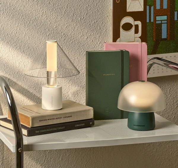 스타벅스가 11월 1일부터 '2024 겨울 e-프리퀀시' 시작한다. 스타벅스