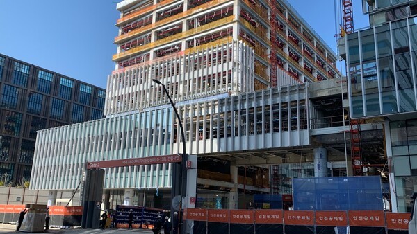 우미건설이 시공 중인 뉴브 클라우드힐스 외경.@EBN