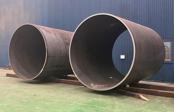 해상풍력용 탄소저감 후판으로 제작한 강관 구조물 [제공=현대제철]