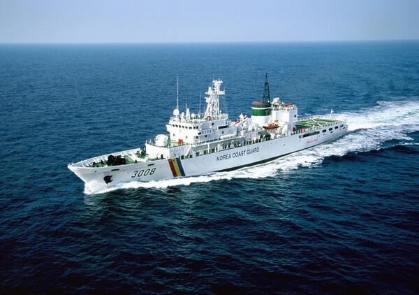 HJ중공업이 건조한 3000톤급 경비함. [제공=HJ중공업]