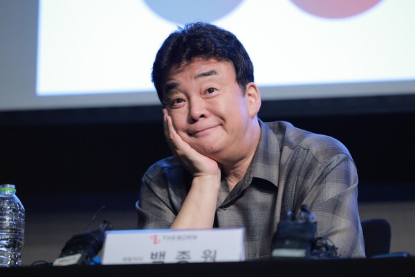 백종원 더본코리아 대표가 28일 오후 서울 여의도 콘래드호텔에서 열린 더본코리아 IPO 기자간담회에 참석하고 있다. 연합뉴스