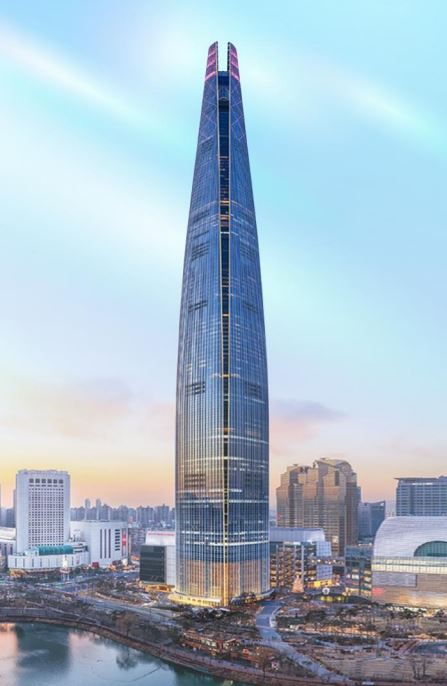 롯데월드타워 [사진=롯데쇼핑 기업가치 제고 계획 캡처]