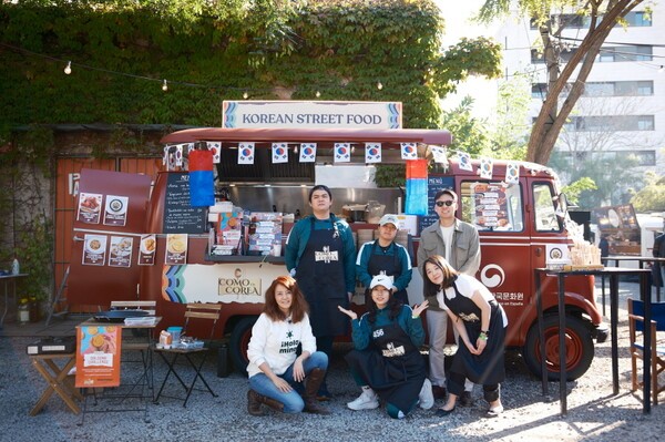 올라미나가 한국과 스페인의 민간 교류 활성화를 위해 양국 식문화의 특색을 알리는 다양한 이벤트를 진행하고 있다는 것으로 나타났다. [제공=올라미나]