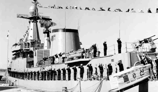 현대중공업 울산조선소에서 건조한 한국형 호위함 ‘울산함’ [제공=HD현대]