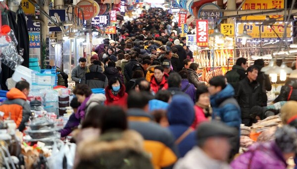 [서울 시내 시장=연합]