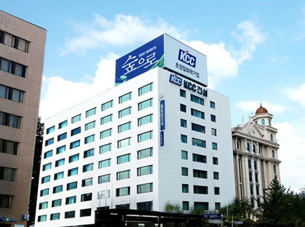 ▶ KCC건설 서울 잠원동 사옥 전경.ⓒKCC건설