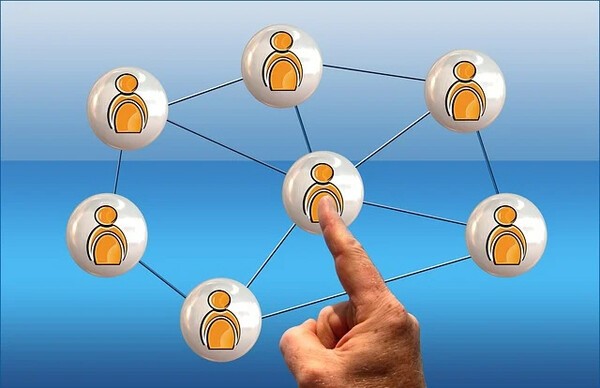 금융지주 계열 보험사 최고경영자 자리가 은행 임원들의 전리품으로 전락했다. 보험은 금융 중 가장 난도 높은 경영이 필요한데 은행계 보험사 경영자의 경험과 경륜이 부족하다는 지적이 나온다.[EBN 자료 사진]