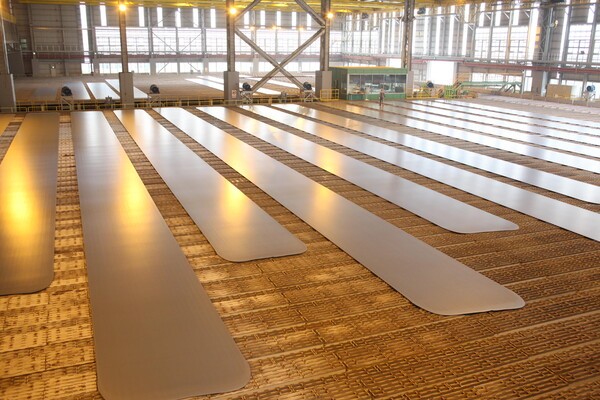 환경성적표지 인증을 취득한 동국제강 후판 제품. [제공=동국홀딩스]