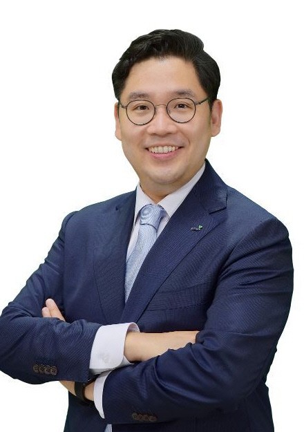 신창재 교보생명 대표이사 겸 이사회 의장의 장남 신중하 전무[제공=교보생명]