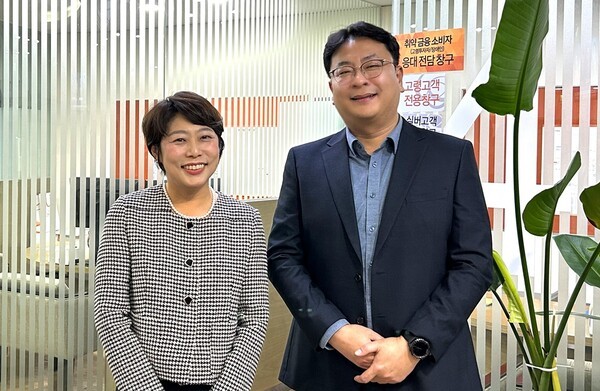 한화투자증권 노원점 이은파 지점장(오른쪽)과 서보연 마스터PB. [사진=EBN]