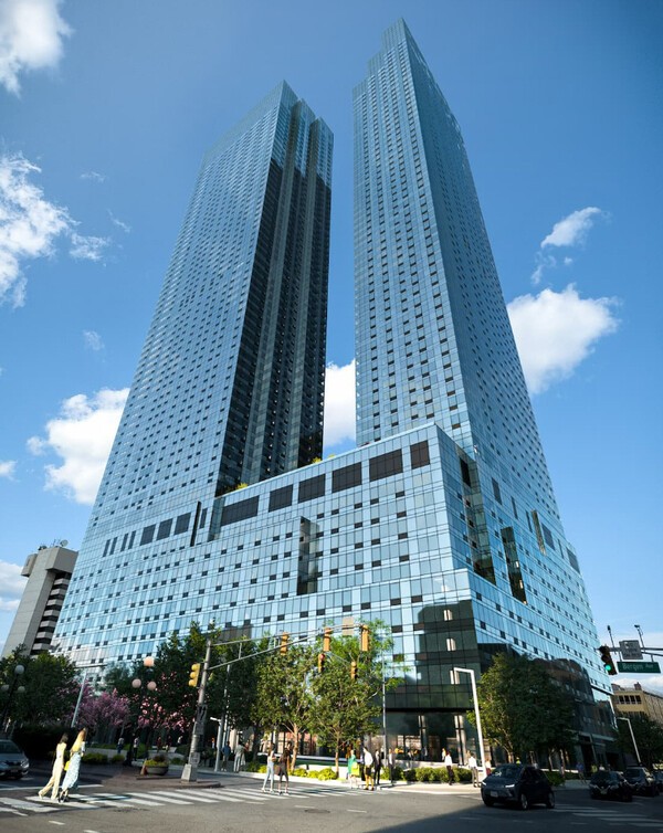 HMG그룹, 美 뉴저지 초고층 주상복합 개발사업 투시도.@