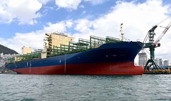 7900TEU급 컨테이너선(HJ중공업)