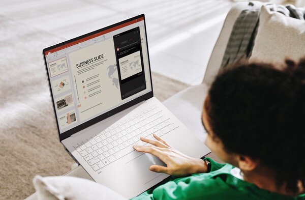 '멀티 AI'로 더 강력해진 2025년형 ‘LG 그램’ 공개 [제공=LG전자]