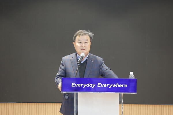 이동채 에코프로 창업주가 2일 오창 에코프로 본사에서 신년사를 하고 있다. [제공=에코프로]