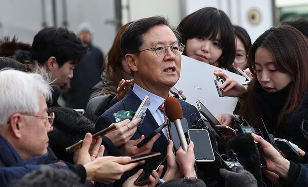 윤석열 대통령 대리인단 소속 윤갑근 변호사[제공=연합]