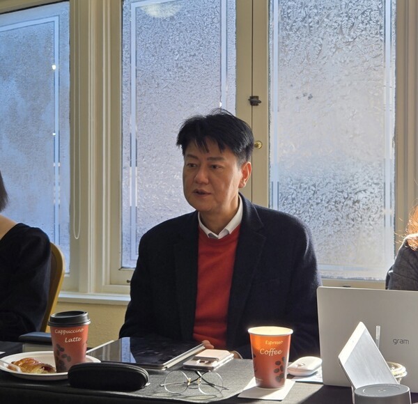 최인영 한미약품 R&D(연구개발)센터장이 간담회에서 질의응답에 답하고 있다. [제공=JPM 공동기자단]