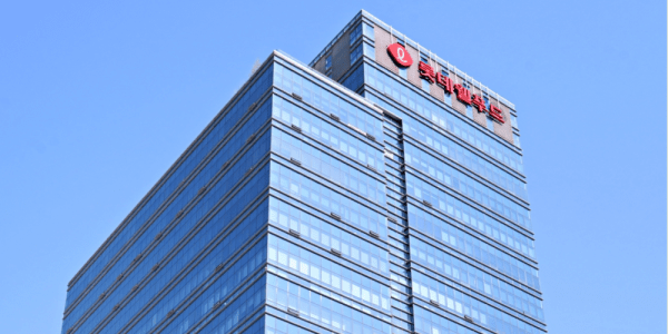 롯데웰푸드가 제빵사업 부문 매각을 결정했다. 롯데웰푸드