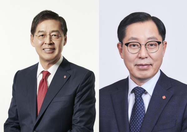 신학철 LG화학 부회장(사진 왼쪽)과 이영준 롯데케미칼 사장 [제공=각 사]