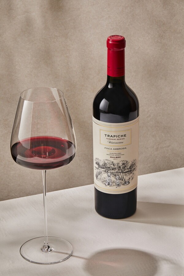 트라피체 비져너리 싱글빈야드 말벡, 트라피체 비져너리 싱글빈야드 오렐라나. [출처=금양인터내셔날]