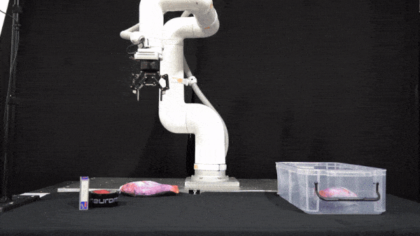 뉴로메카 AI 기반 충돌회피 기능이 적용된 협동로봇 작업 시연.[출처=뉴로메카]