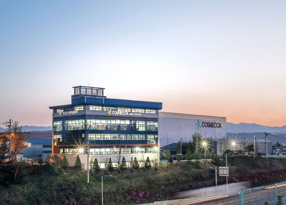 화장품 OGM 전문기업 코스메카코리아가 화장품업계 최초로 PLM (Product Lifecycle Management, 이하 PLM) 시스템을 구축 완료했다. [출처=코스메카코리아]