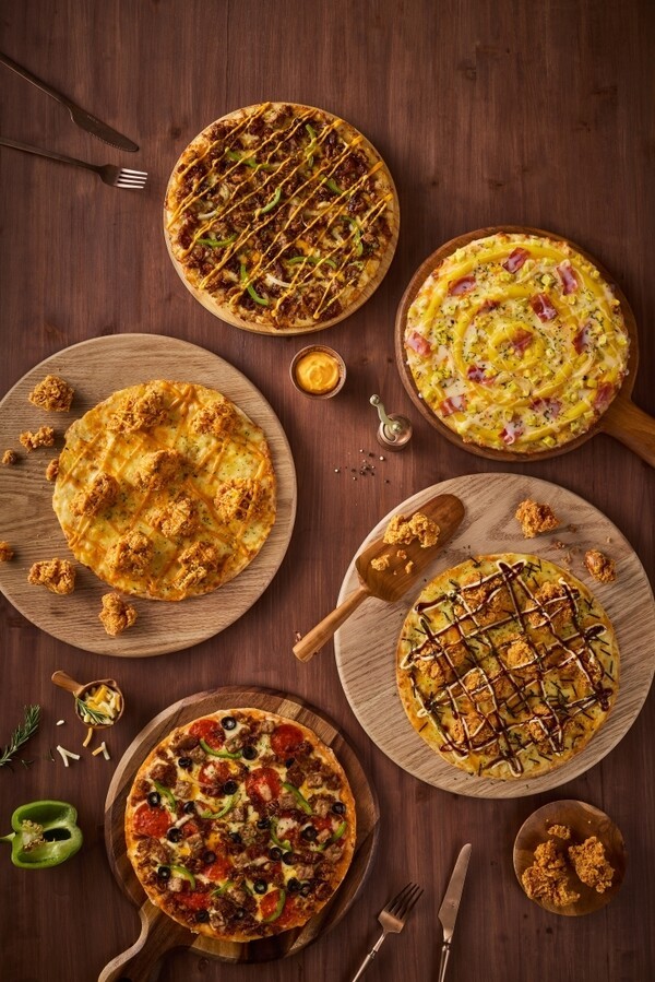 맘스터치의 피자브랜드 맘스피자가 도쿄 직영점인 시부야 맘스터치에서 피자 사업을 시작했다. [출처=맘스터치앤컴퍼니]