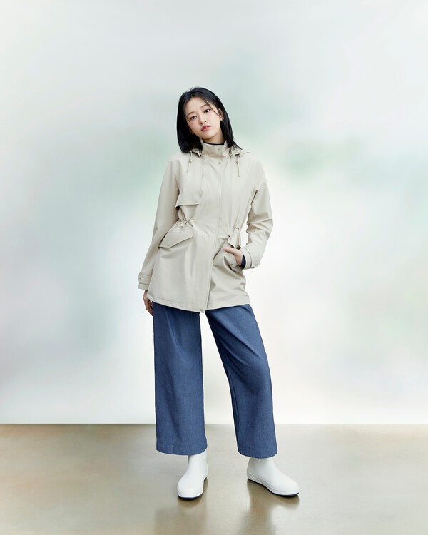 아웃도어 브랜드 네파가 한층 강화된 기능성과 스타일을 담은 2025 S/S 시즌 컬렉션을 공개하며 시장 영향력 강화에 속도를 낸다. [출처=네파]