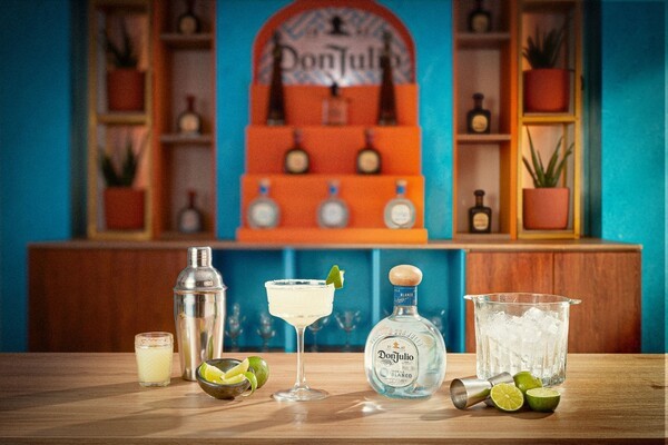 디아지오의 프리미엄 데킬라 ‘돈 훌리오 블랑코’와 ‘돈 마가리타’. [출처=디아지오코리아]