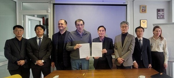 우크라이나 건설사 BUDOVA(부도바)와 MOU체결 당시 사진.[출처=삼부토건]