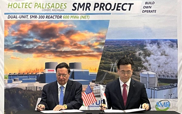 홀텍 크리스 싱 회장과 현대건설 이한우 대표이사가 확장 협력 합의서에 서명하고 있다.(오른쪽) 이한우 현대건설 대표이사.[출처=현대건설]