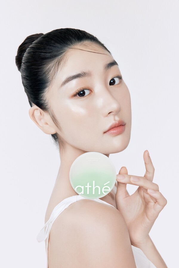 LF의 컨템포러리 비건 뷰티 브랜드 ‘아떼(athe)’가 일본에 이어 베트남 시장에도 본격 진출한다. [출처=LF]