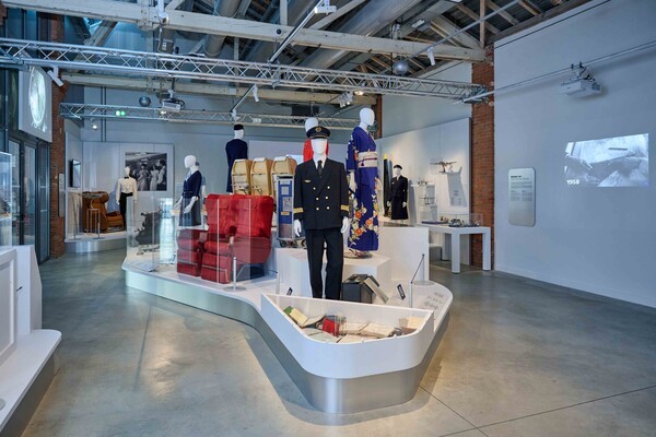 랑볼 데 피오니에 ‘에어프랑스, 우아함의 역사’ 전시 [출처=Christophe Oliver]