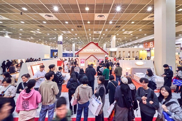 ‘2025 서울리빙디자인페어’ 시몬스 부스 전경. [출처=시몬스]