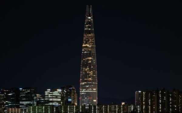 기사와 무관, 잠실 롯데월드타워