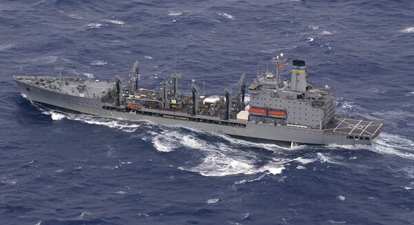 한화오션이 미국 해군 함정 두번째 MRO(유지보수운영) 사업으로 수주한 ‘USNS YUKON’함 [출처=한화오션]