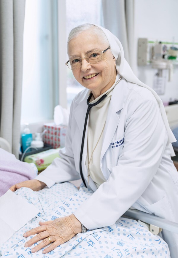 제41회 보령의료봉사상 대상 수상자 하이디 브라우크만 원주가톨릭병원 원장. [제공=보령]