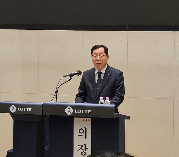 이영준 롯데케미칼 대표가 25일 개최된 주주총회에서 발언하고 있다. [출처=진운용 기자]