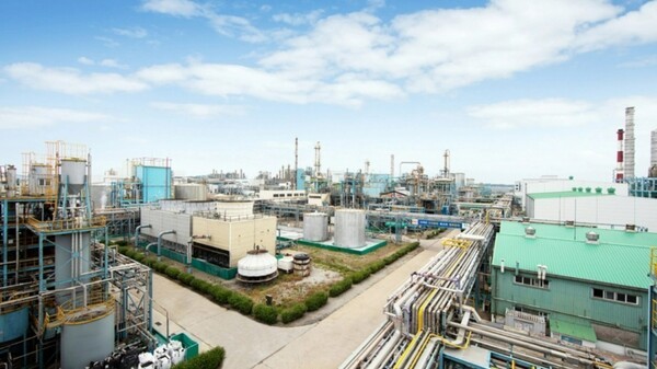 OCI 공장 전경 [출처=OCI 홈페이지 캡처]