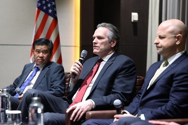 마이크 던리비 알래스카 주지사 [출처=연합]