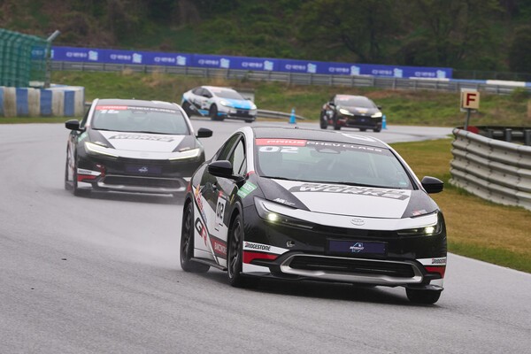 프리우스 PHEV 클래스 경기 장면.[출처=슈퍼레이스]