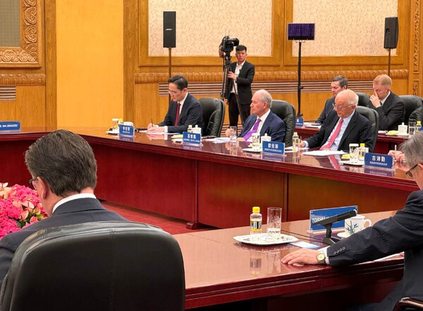 이재용, 베이징서 시진핑 주최 글로벌 CEO 회동 참석. [출처=연합]