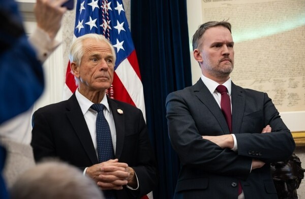 나바로 백악관 무역고문과 그리어 미국무역대표 [출처=EPA 연합뉴스]