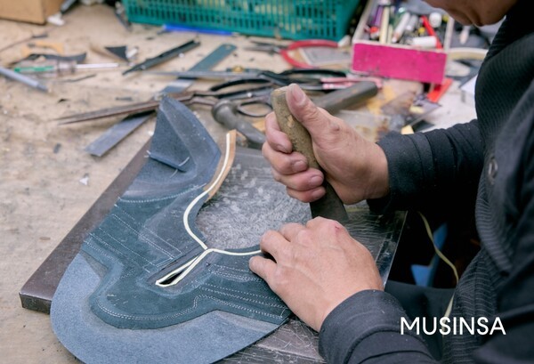 무신사가 성동구 지역 사회 상생 활동의 일환으로 복지 사각지대에 놓인 대상자를 발굴하고 맞춤형 지원을 제공한다. [출처=무신사]