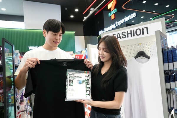 롯데그룹 계열 편의점 세븐일레븐이 오는 9일 자체 브랜드(PB) 세븐셀렉트 의류 상품을 선보인다. [출처=세븐일레븐]