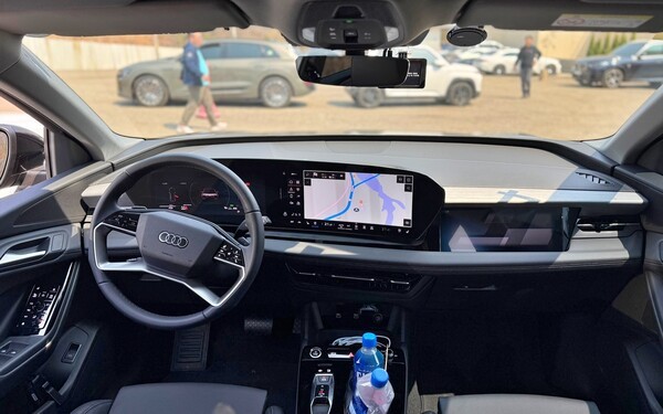아우디 Q6 e-트론 실내 [사진=김태준 기자]